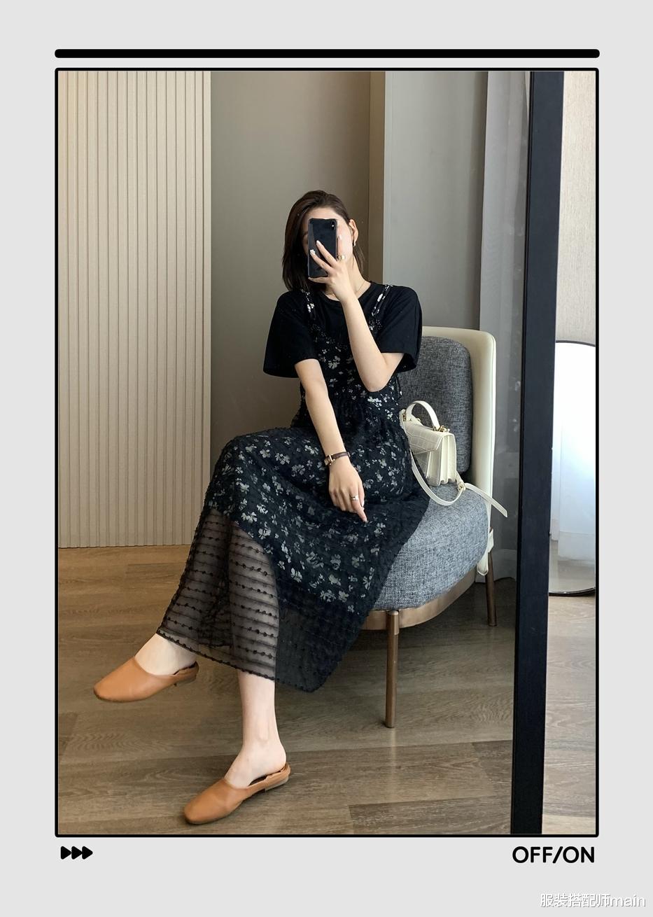 服装搭配师main|早秋穿搭没灵感?试试今年流行的“连衣裙+平底鞋”,减龄又显瘦