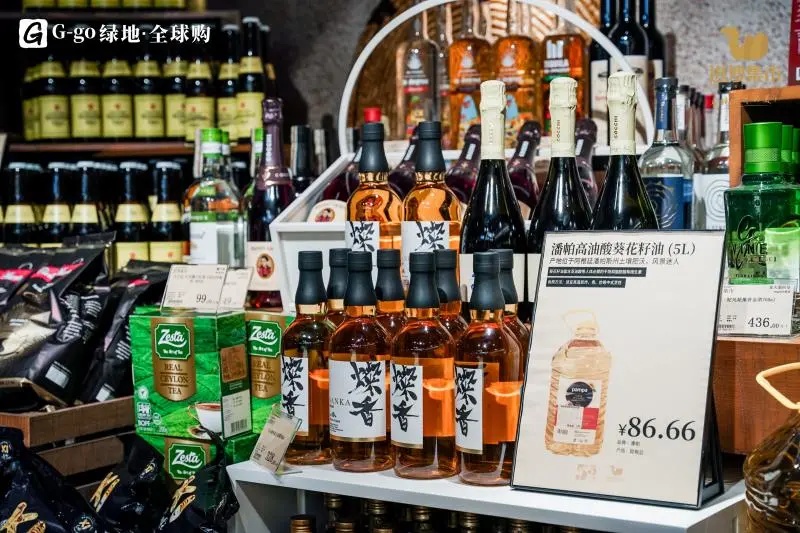 上海徐汇 放大进博会溢出效应，进博商品集市在徐汇绿地缤纷城启幕