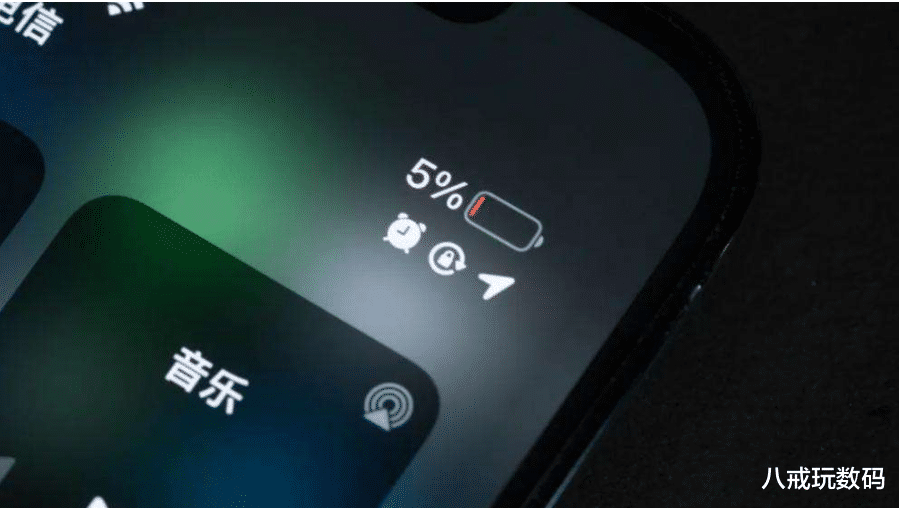 英特尔|苹果不给手机加入超级快充,除了慢慢割韭菜,还有一个因素