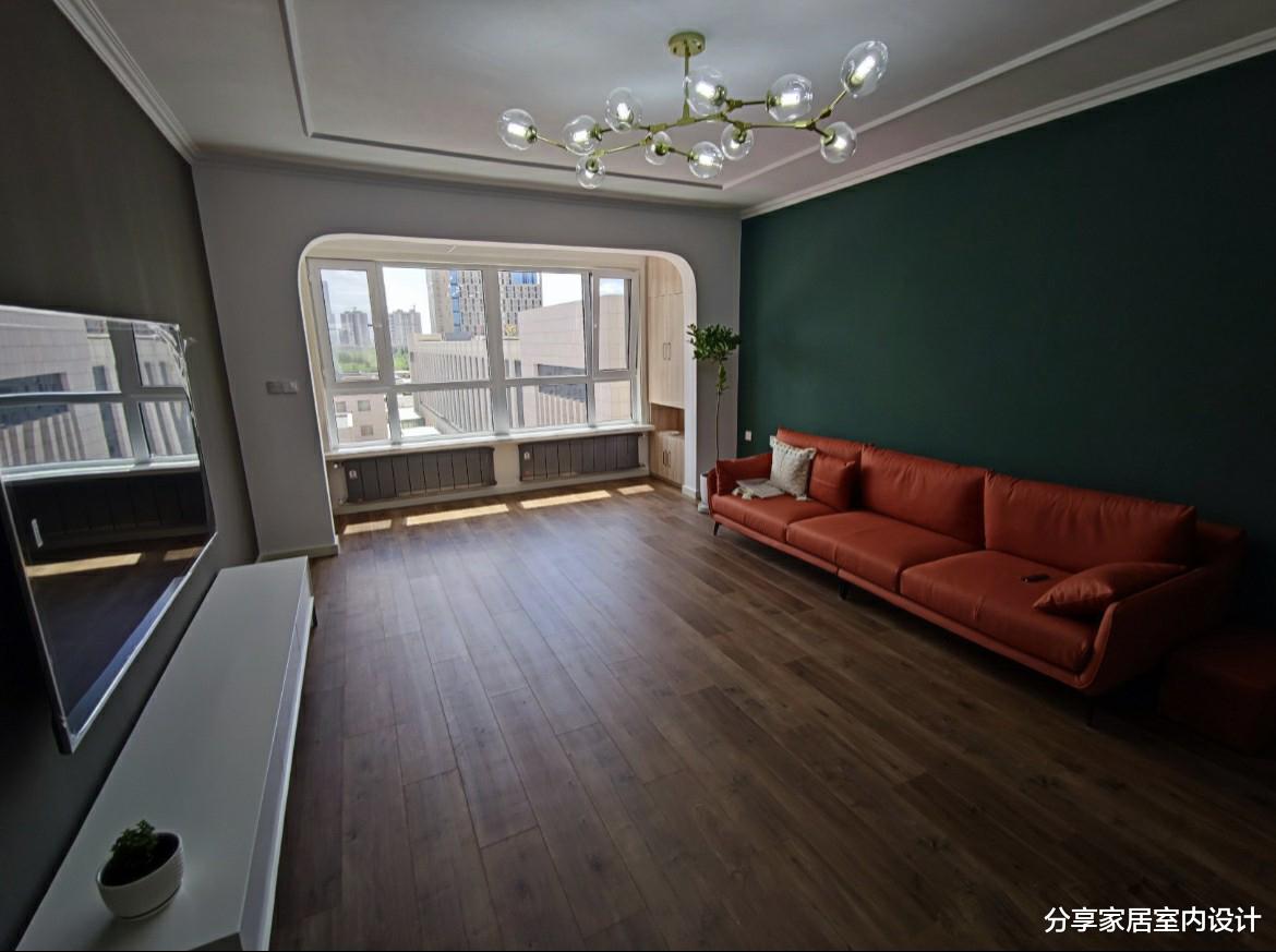 103平新房，坚持不做吊顶，放弃大白墙，打扫干净显得很有品位！