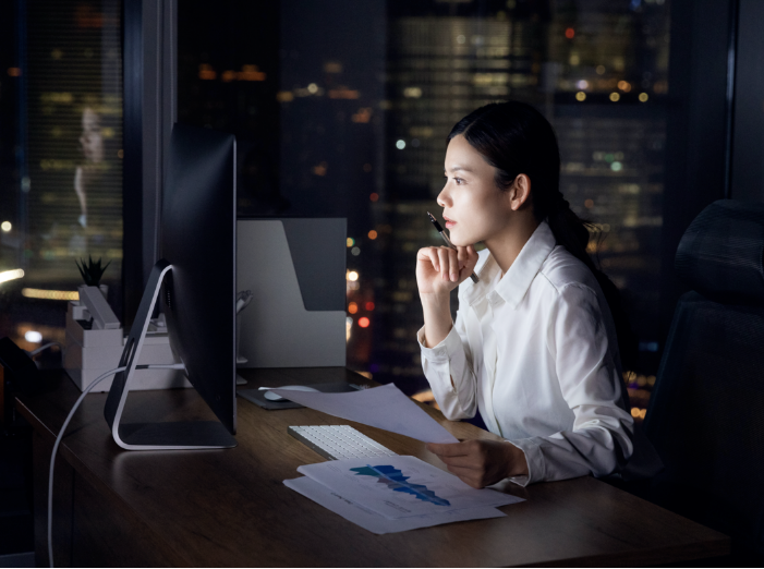 职场故事|不管是厂里打工还是进入职场，有4件事别跟同事说，否则容易吃亏