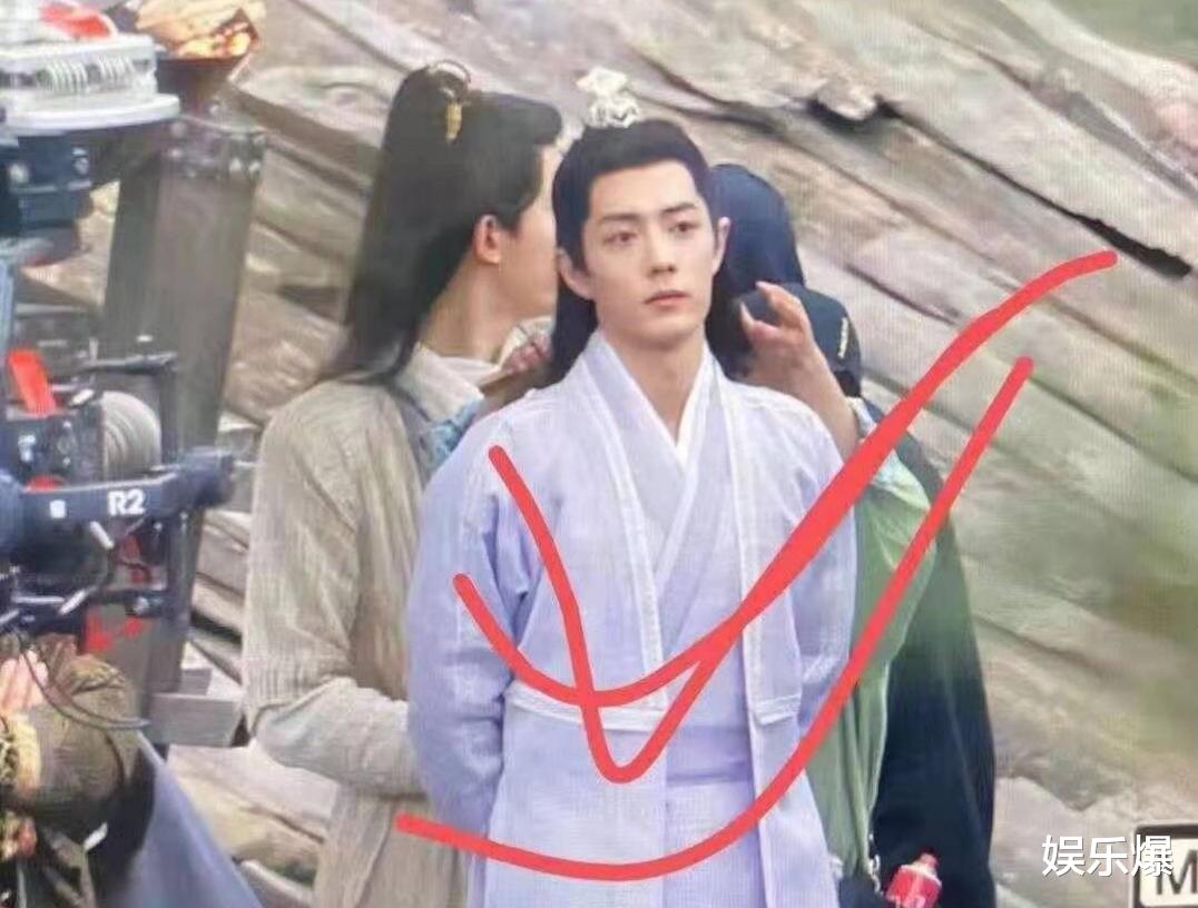 张雪迎|肖战《玉骨遥》最新路透曝光，新造型气质变化大，与任敏罕见同框