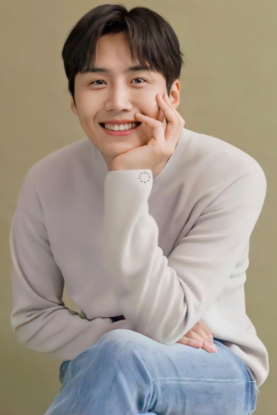 金宣虎|金宣虎暖男人设崩塌，5点了解他的演艺经历，前女友风波后续懒人包一次看！