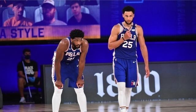 道格·里弗斯|一夜3消息！里弗斯创耻辱纪录，老鹰杀入东部决赛，76人或重组