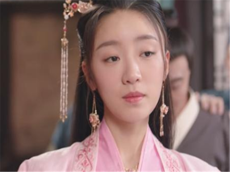 国子监来了个女弟子|《国子监来了个女弟子》有多浮夸？闫炎爱上连翩就是一场“闹剧”