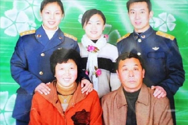 航天员|航天员要学30门课、受800斤压力，父亲劝王亚平：地球外面太危险