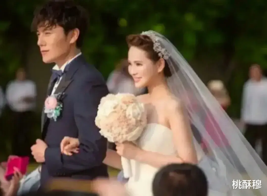 秦昊|2014年，秦昊对朋友说：伊能静好白啊！小巧玲珑就是我的菜！