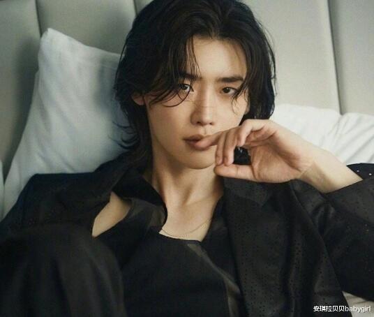 段奥娟|李钟硕短发造型回归,妥妥的夏日男友风,男友发型大全公开