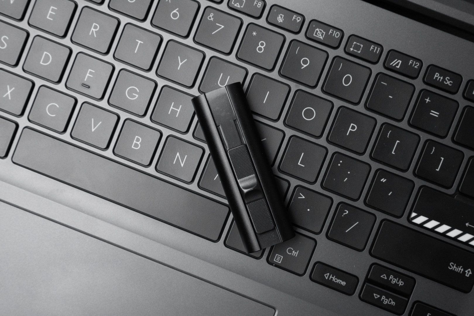 台电|体积小容量大!1TB的高速U盘是种什么体验?台电Teclast U盘测评