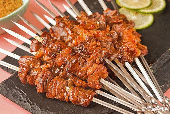 耳鸣|喝水也会致癌？医生：喝水不注意1习惯，胃癌随时找上门