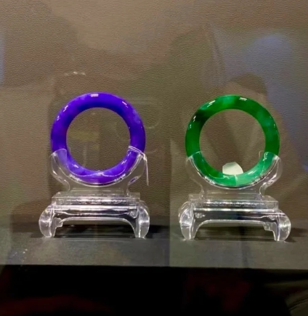 紫罗兰翡翠|价值1800万的一串天价葡萄,不能吃,只能用来当摆设。