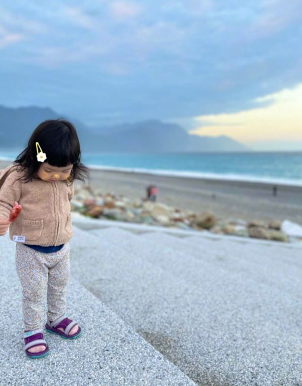 孙莉|没有说谢依霖孩子不好的意思，但谢依霖是带了俩迷你版的自己吗？