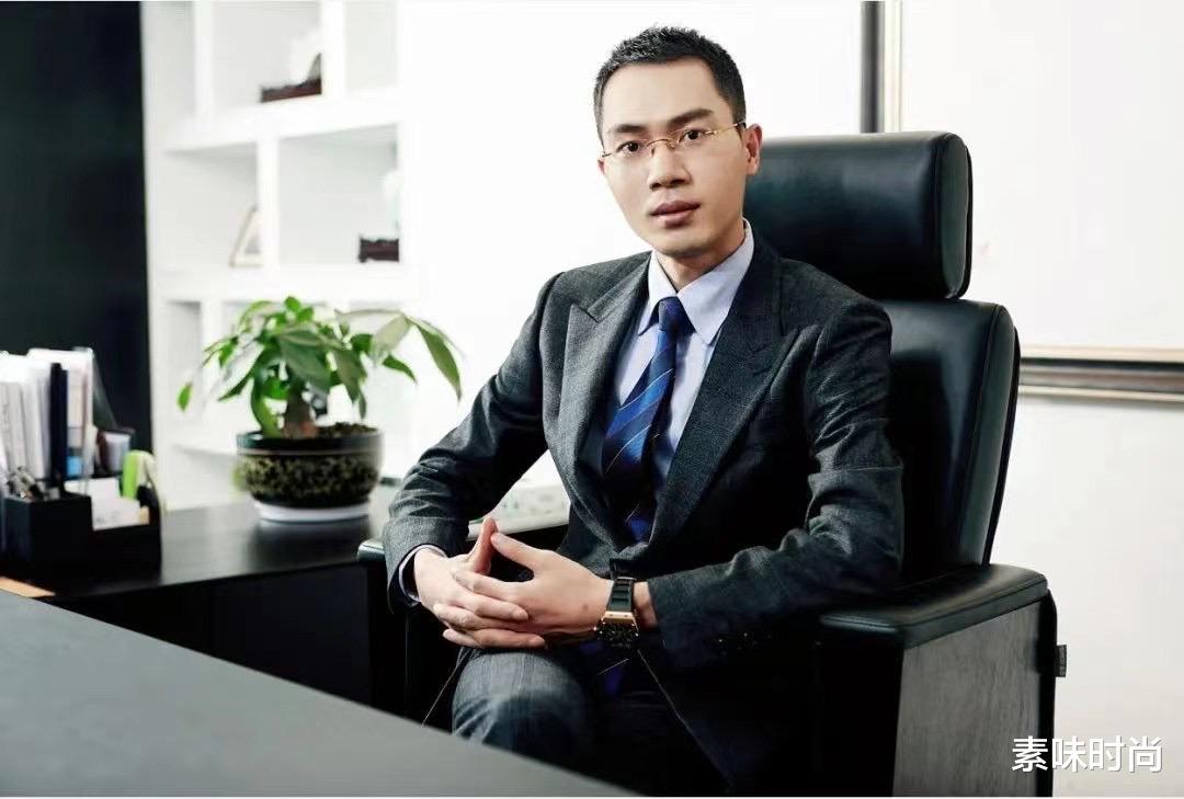 素味时尚|看完鸿星尔克的发家史,你还会对它产生质疑吗?