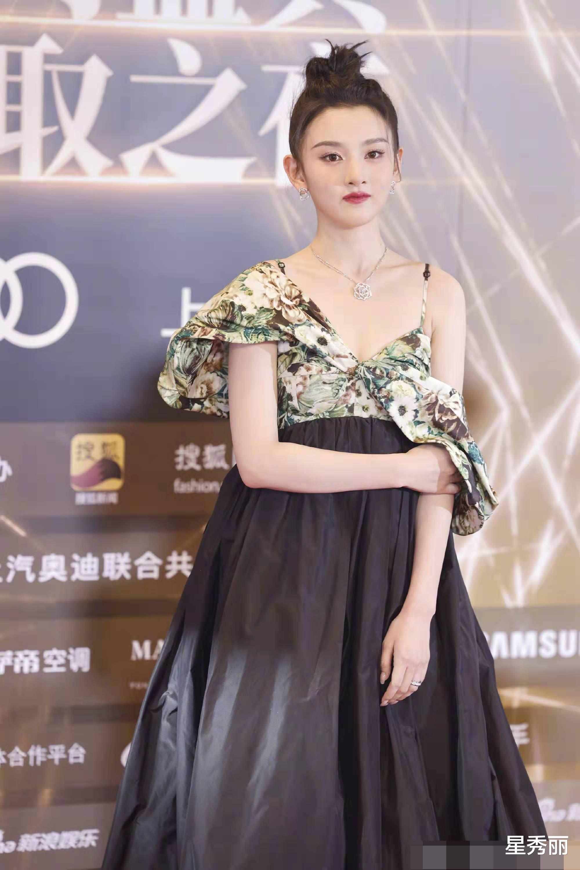 程潇|爱豆红毯和女星红毯,真的能对打的爱豆好像只有程潇?