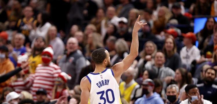 勇士隊|一簽一裁！勇士陣容升級，庫里追夢連迎喜訊，克萊維金斯再送利好