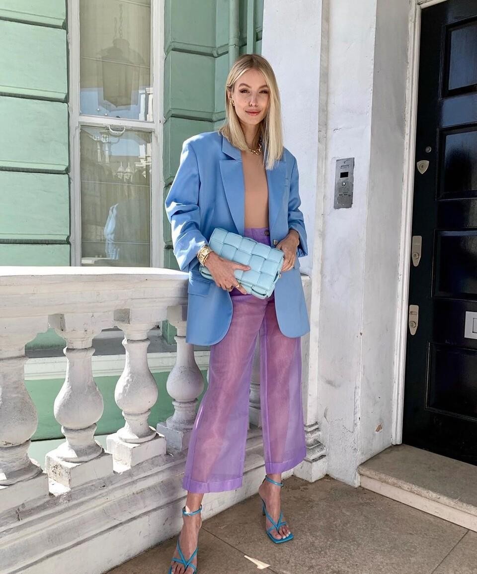 白小白的衣橱|夏天别老穿白色,偶尔试试新花色,时髦潮流的撞色设计,老个性了