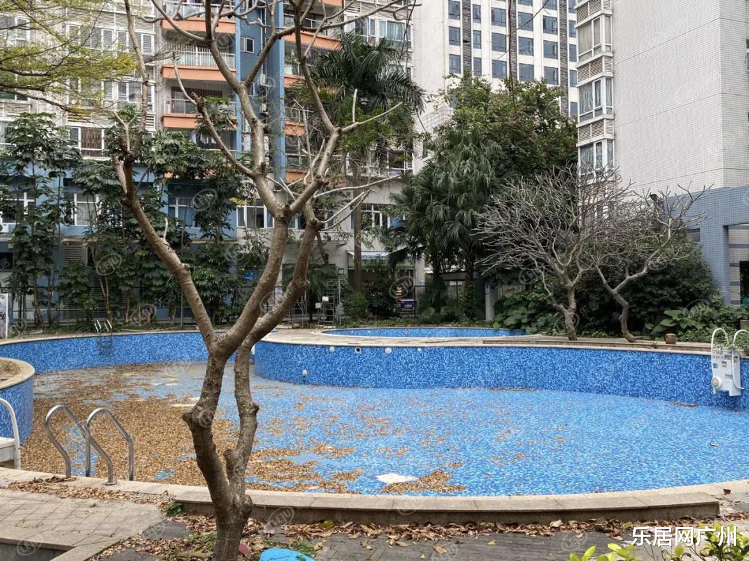 购房置业|220万总价，买市区一房还是郊区两房？