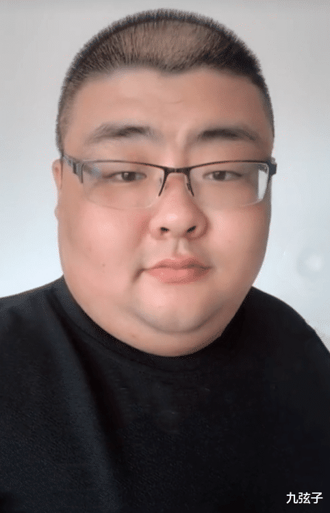 红雨|29岁网红“泡泡龙”之死：流量背后丑恶的资本，资本背后丑恶的人性