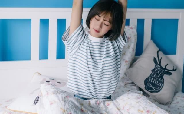 判达说事 4月初，桃花入林，三生石上定姻缘，3星座遇见真爱，爱情甜如蜜