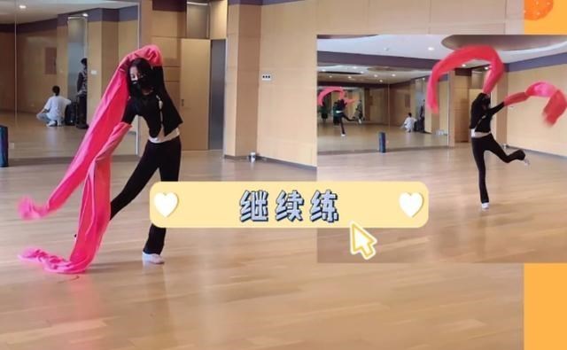 关晓彤|关晓彤素颜练舞室照被传，生图镜头下，网友：这腿型是认真的吗？