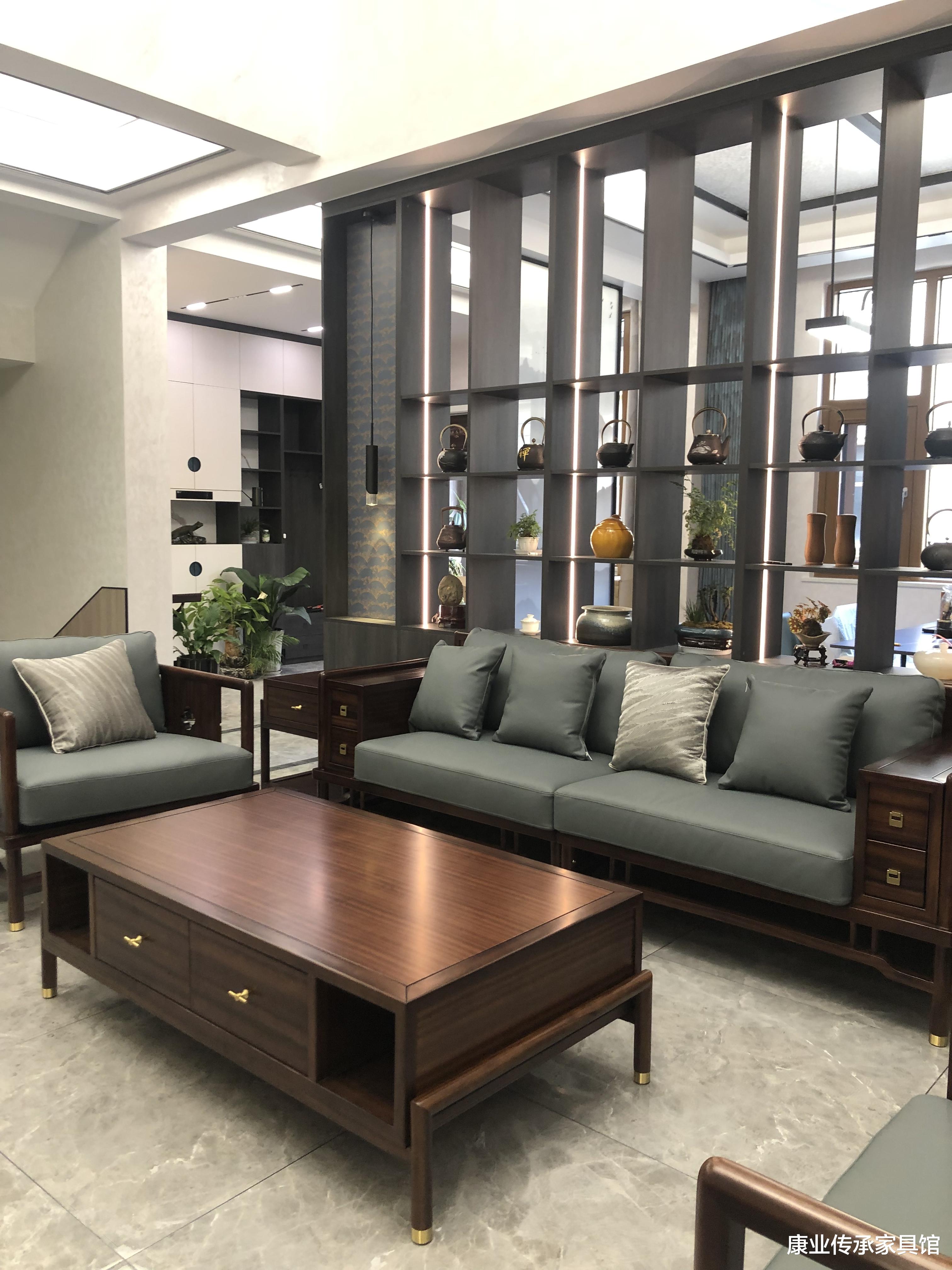 去繁就简,这样的新中式风格客厅,你喜欢吗?