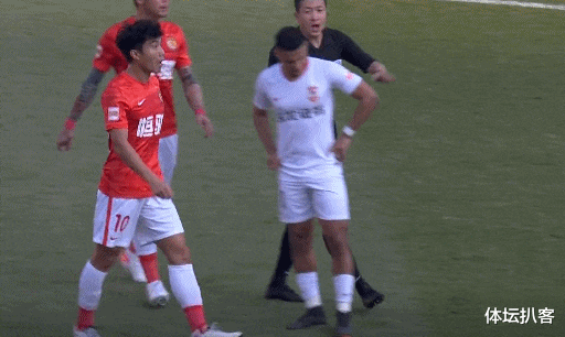 郑智|41岁134天！郑智创造历史：打满全场，膝盖被踩踏+对骂，获评MVP