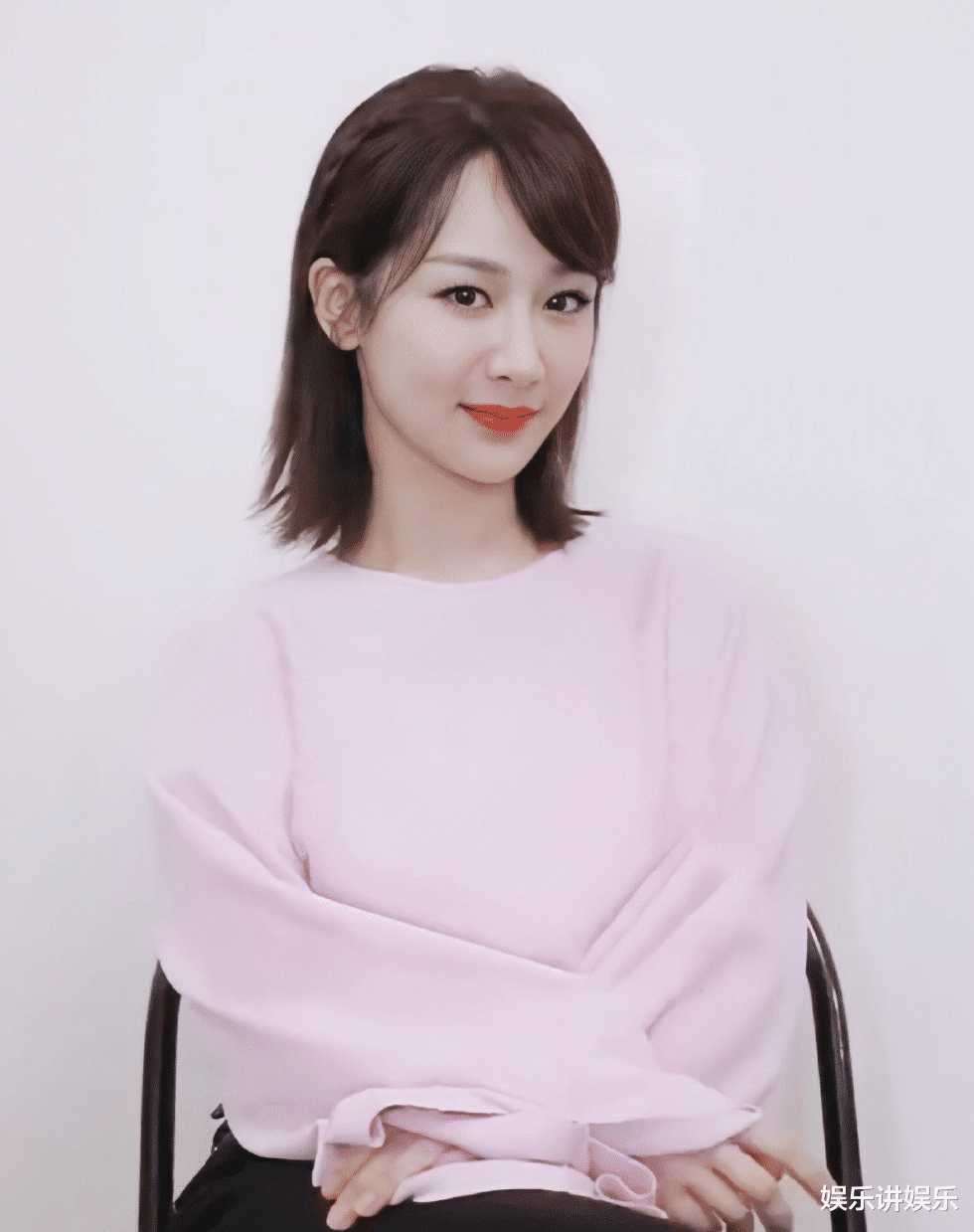 杨幂|欢瑞全家福大曝光，杨紫任嘉伦稳坐一哥一姐，袁冰妍却差成毅太多