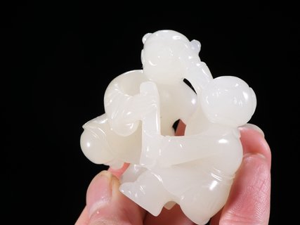 和田玉籽料|和田玉籽料招财貔貅摆件