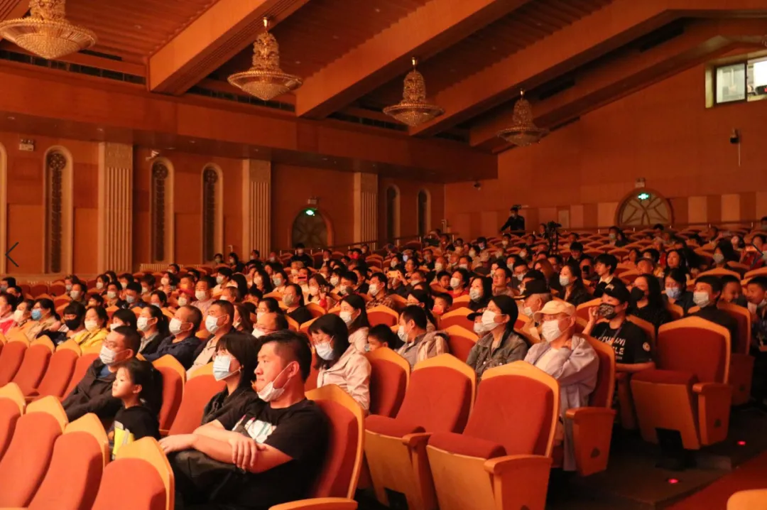 健康缘来很简单 国际(青岛)打击乐演艺中心演出不断 好戏连台