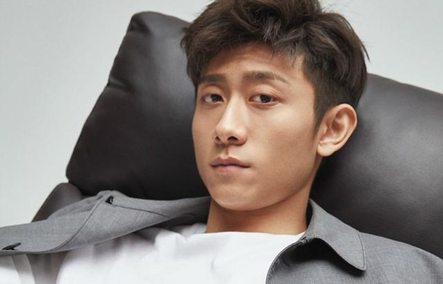 张一山|张一山是韩红的亲侄子，如今亲生父亲身份曝光，网友：太意外了！