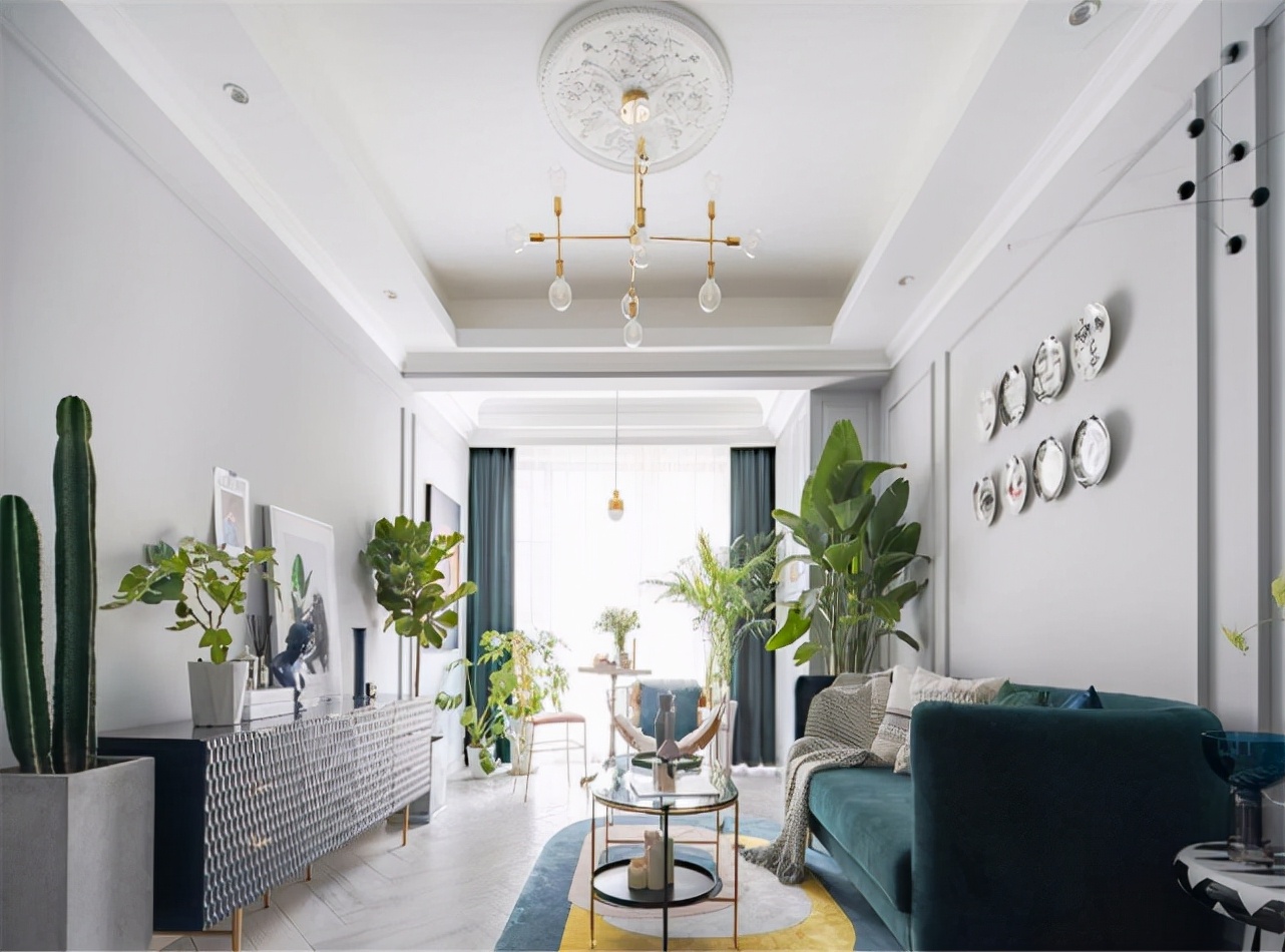 100平法式风二居室俏皮、跳脱，惬意与浪漫的气息呼之欲出