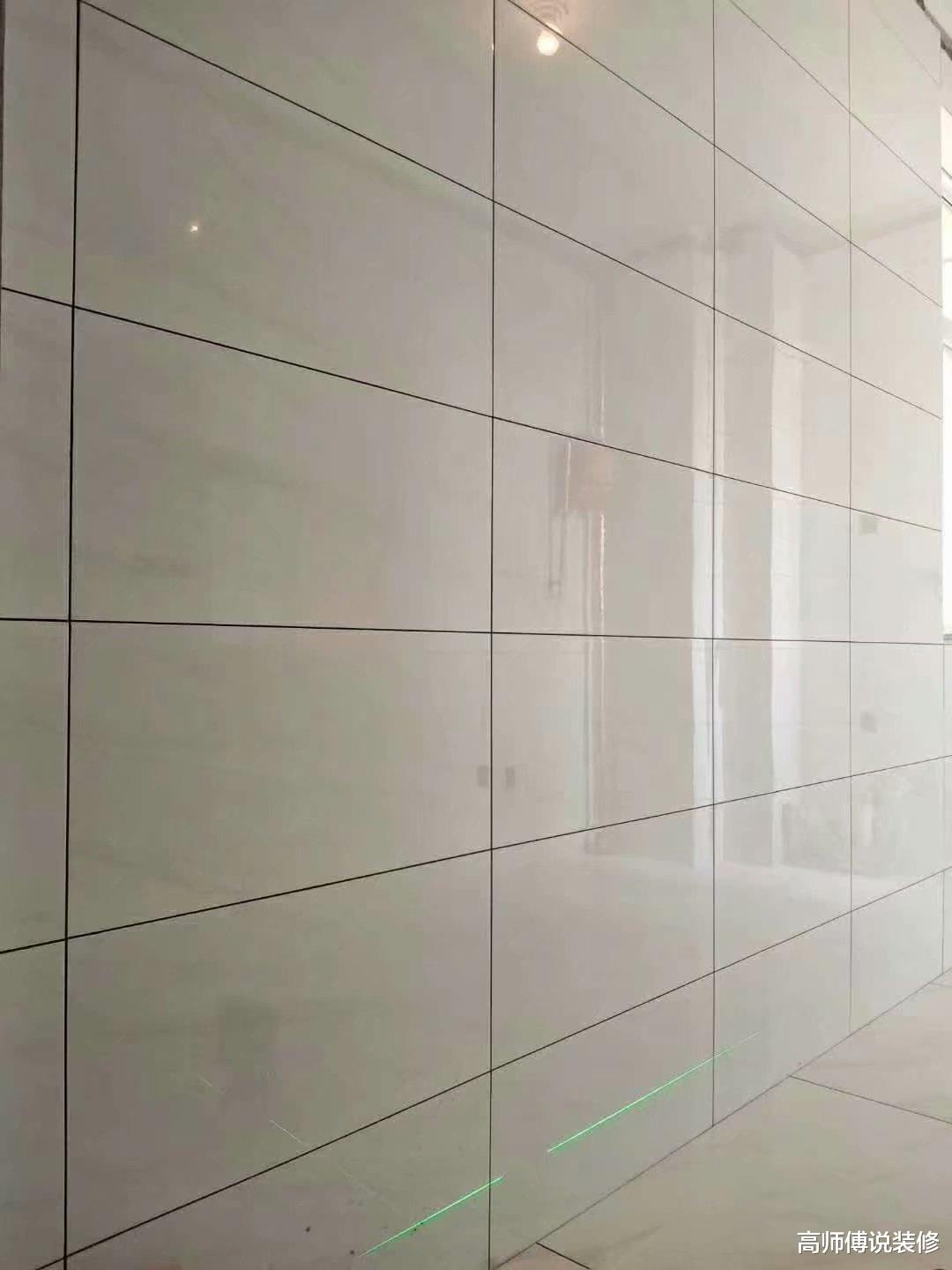 高师傅说装修 装修新房，铺贴瓷砖需要留缝隙吗？现在流行这样做，实用更上档次