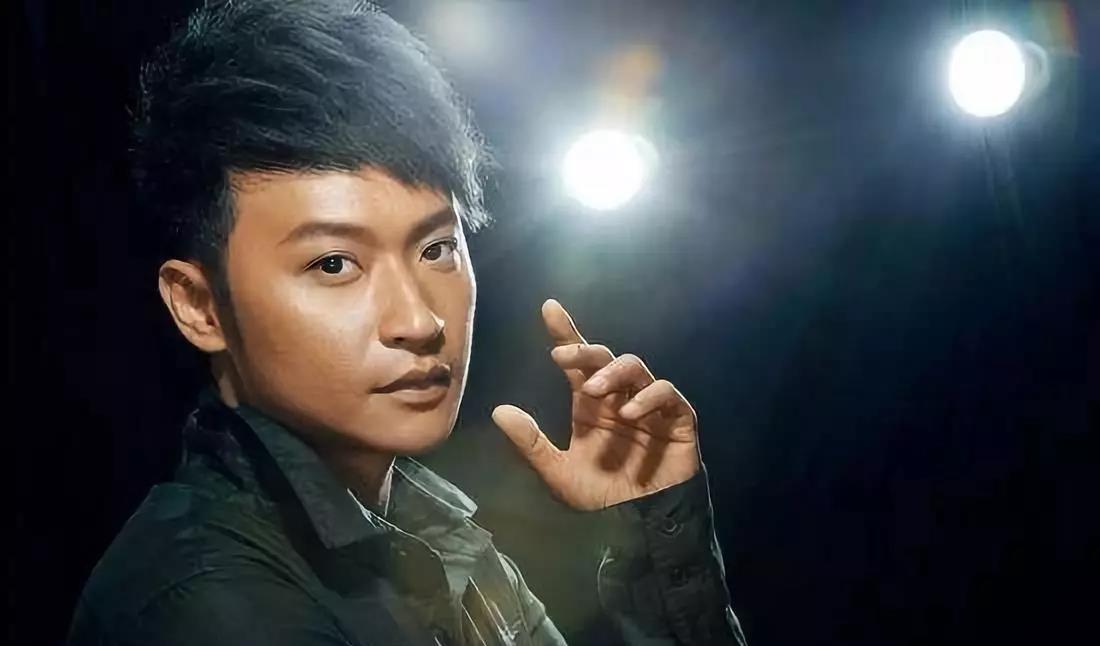 陈志朋|变态、油腻、低俗，小虎队中最想当明星的陈志朋，为何成了个笑话