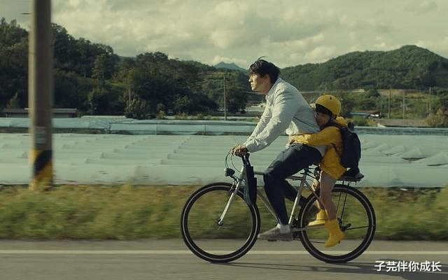子芫伴你成长 一段感情出现问题，往往是从缺钱开始的