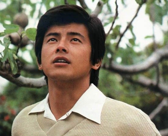 三浦友和|山口百惠和三浦友和：日本演艺圈的神仙眷侣，恩爱41年连架都不吵