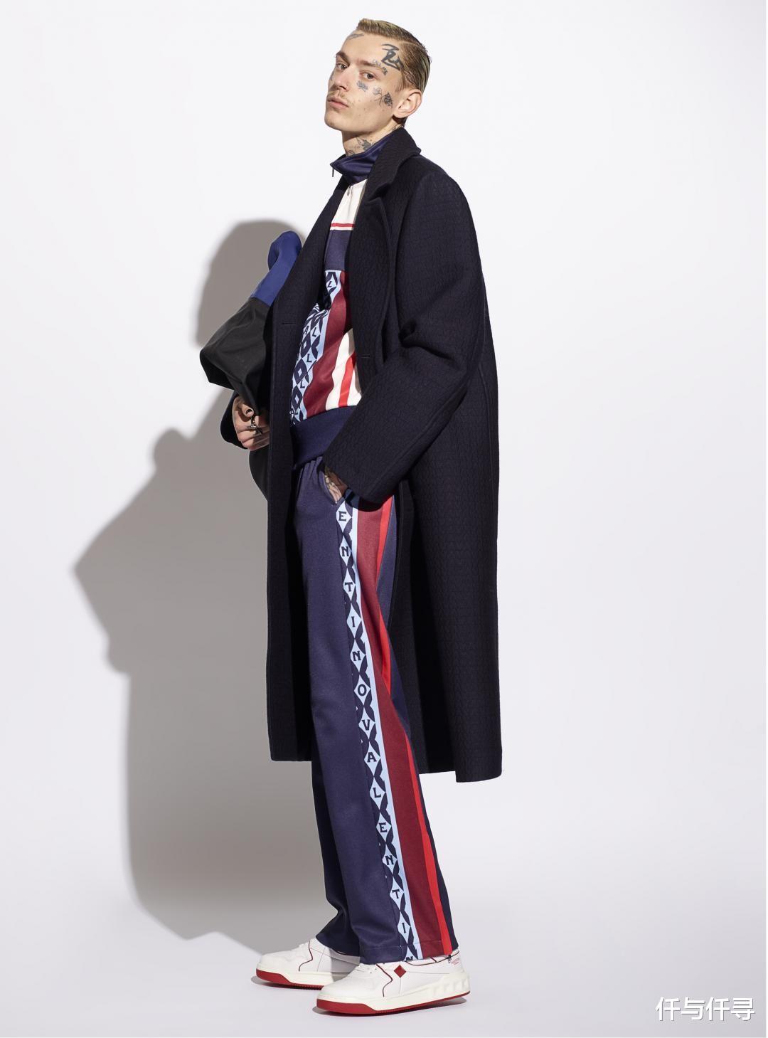 仟与仟寻|15岁苏瑞克鲁斯成最美星二代,小白鞋配牛仔裤穿出显瘦大长腿