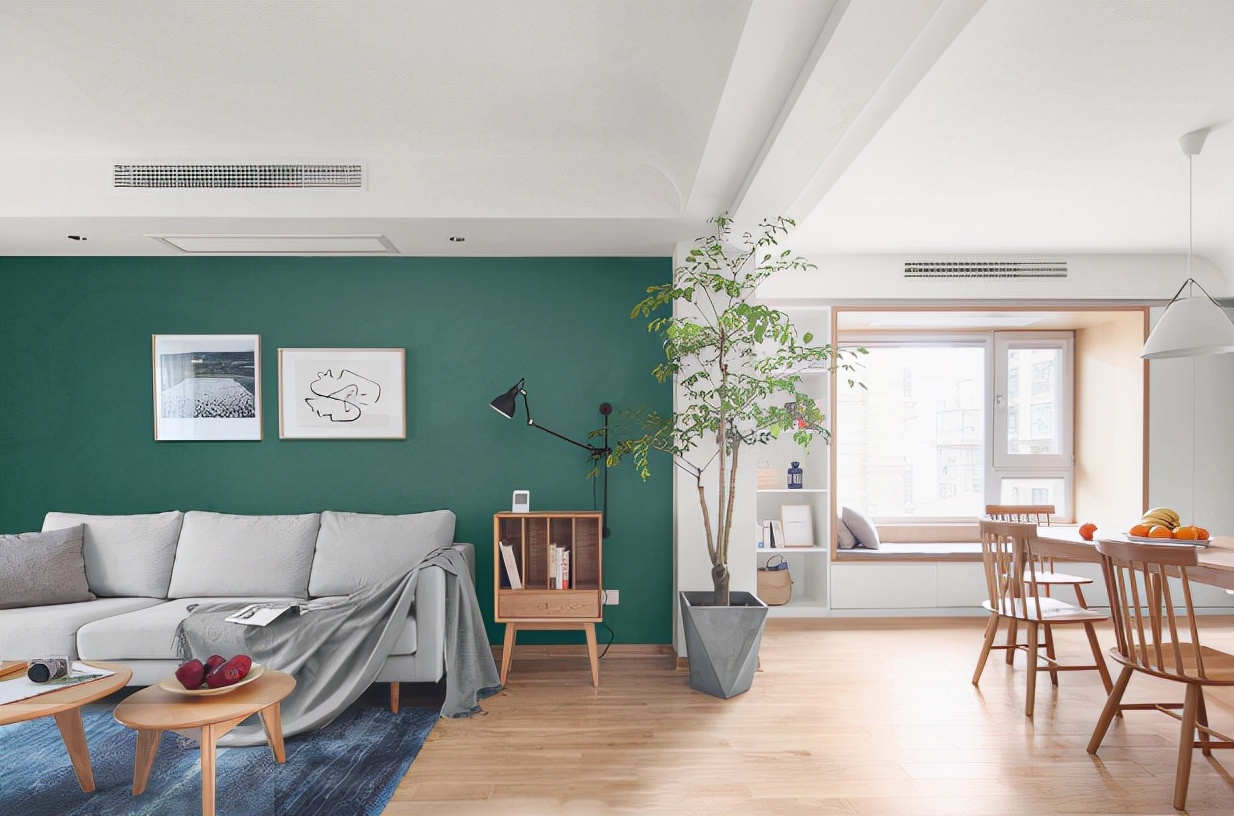 |同事总炫耀自己新房很上档次，邀请他来家里做客，当场就不吭声了