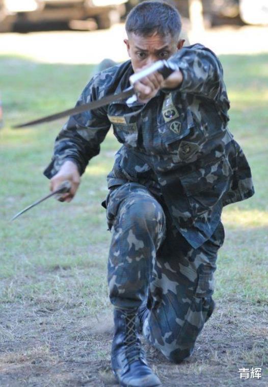 菲律宾|丛林之刃！菲律宾军队使用的Ginunting军刀，只是样子货吗？