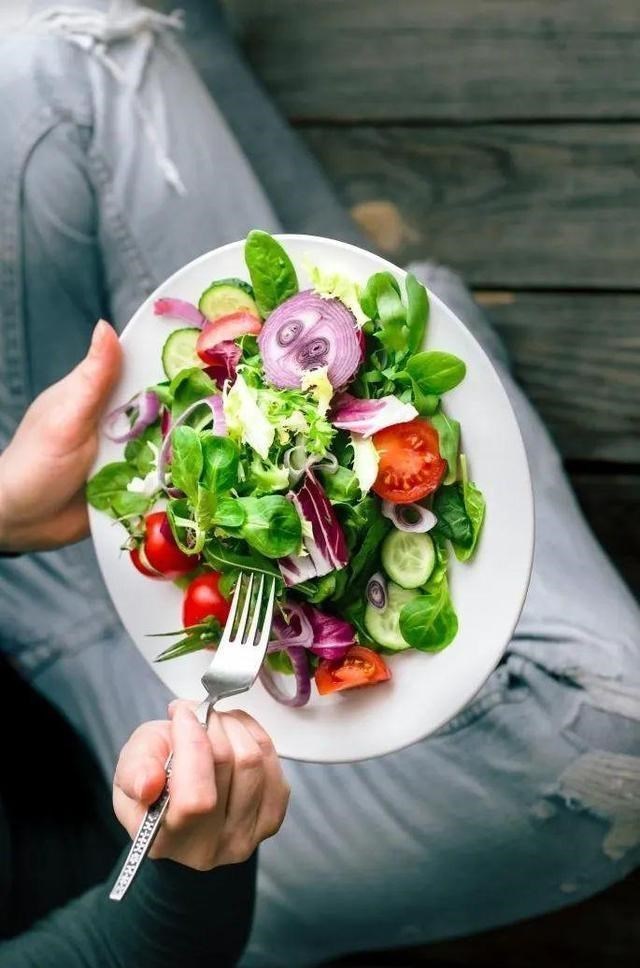 白发|美国专家：长寿的四大秘诀，看来长寿真是吃出来的！