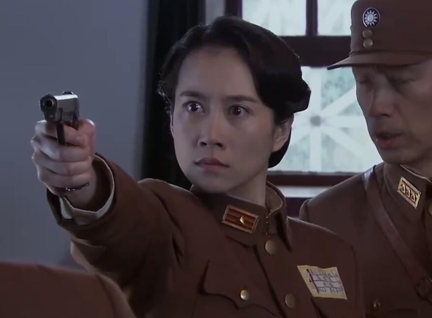 军人|矫揉造作就别演军旅剧了，这8位女星告诉你，什么叫飒爽军人气质