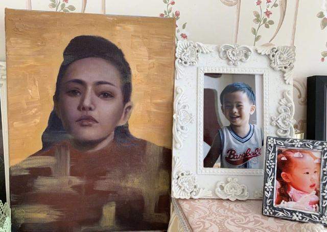 贾静雯|哈利晒母子旧照，素颜的伊能静满脸温柔，童年哈利颜值高于现在