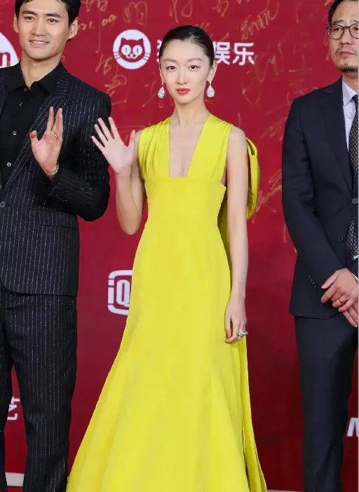 佟丽娅|不得不怀疑，她又怀孕了？