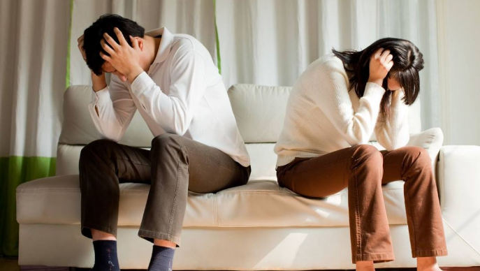 医生|夫妻二人天天“716”,妻子查出宫颈癌,医生叹息:铁打的宫颈也扛不住