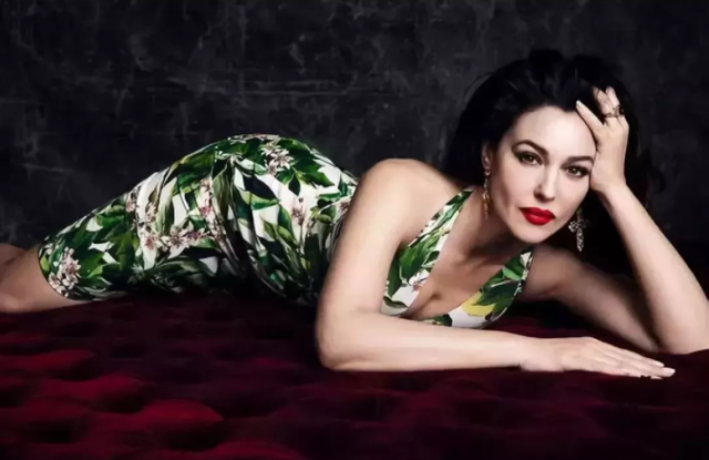 莫妮卡·贝鲁奇|莫妮卡·贝鲁奇,灿若玫瑰,风情万种