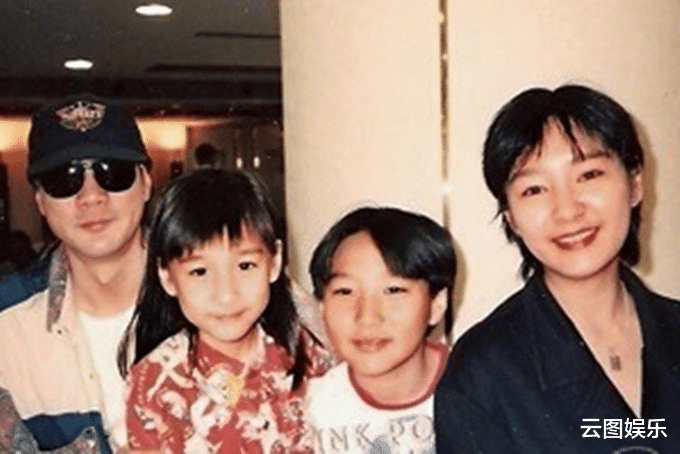 徐少强|与雪梨分手33年！徐少强首度与女儿同框过父亲节，笑容一脸慈祥