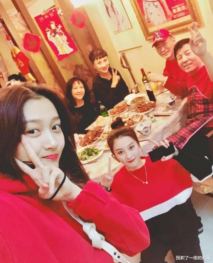 六小龄童|六小龄童的女儿，为何至今无人敢娶？看了这张照片瞬间明白了