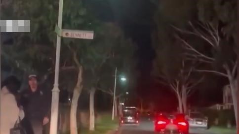 交警夜查酒驾,碰见妻子在陌生男人的车上,结果很意外