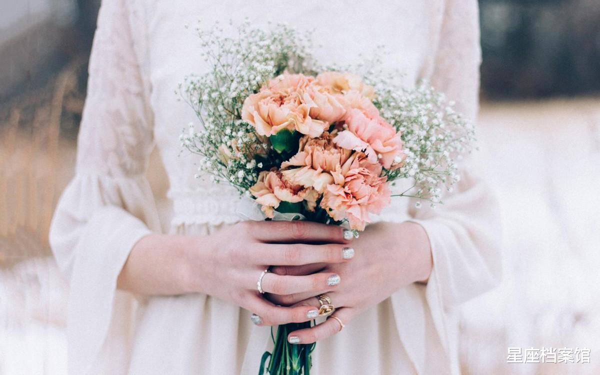 星座档案馆|七月中旬，爱情事业持续走高的星座，忘掉过去，或能一展宏图