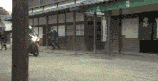 |“吃完了半盘才发现12块一个，现在跑来得及吗？”