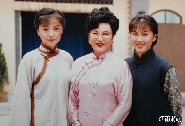 杨幂|妹妹身家过亿，姐姐破产四处欠债，都是大美人曾经翻脸